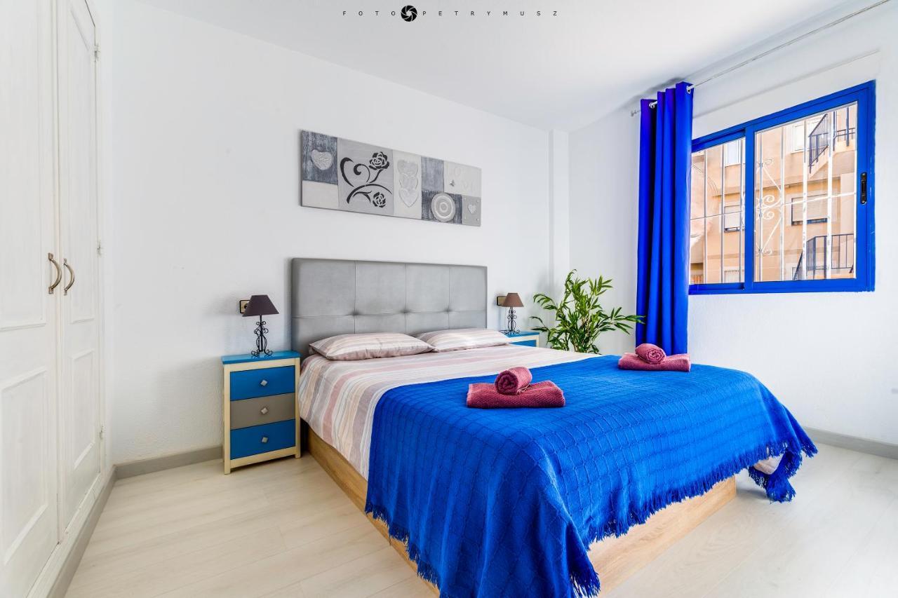 Blue Sea Apartment Torrevieja Exterior photo