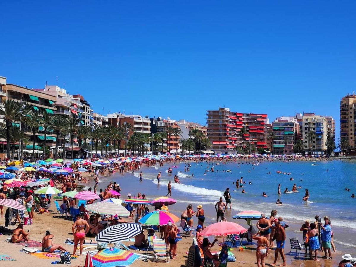 Blue Sea Apartment Torrevieja Exterior photo